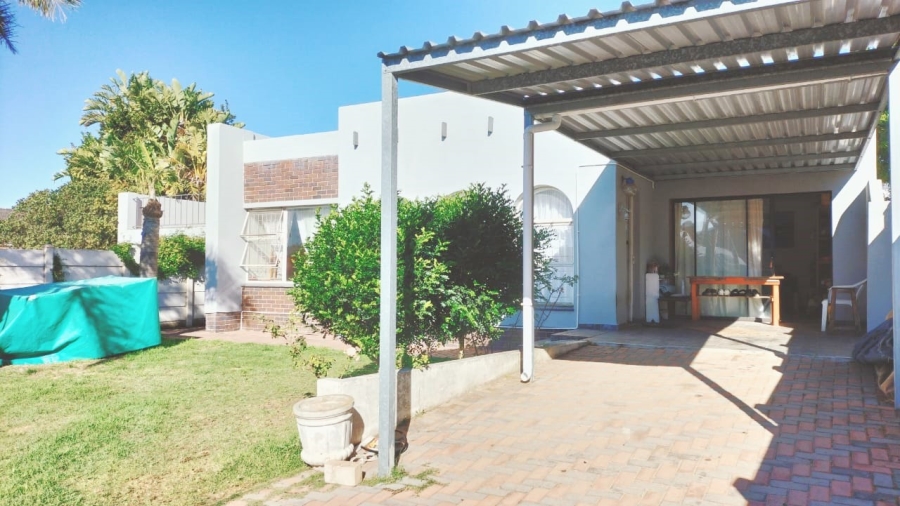2 Bedroom Property for Sale in Aston Bay Eastern Cape